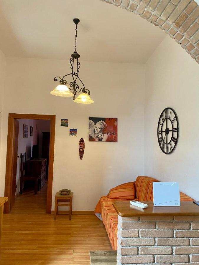 Holiday House Ginevra 福尔米亚 外观 照片